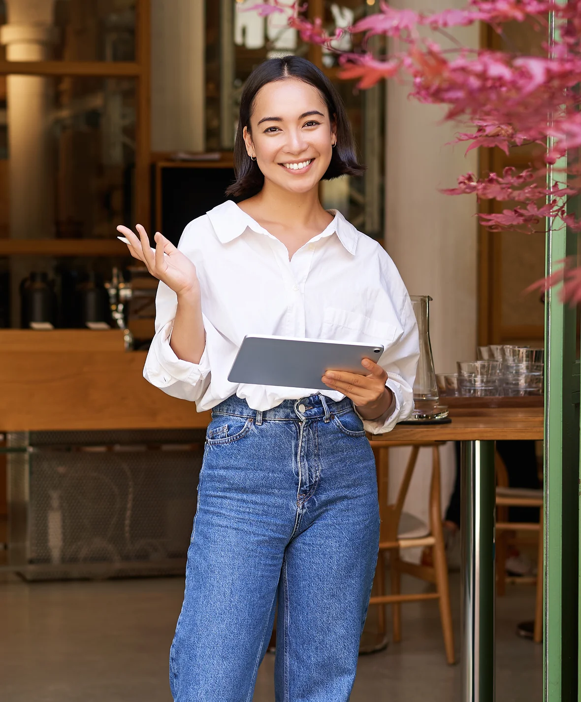 71 contacts 3-agencia-de-marketing-digital-paginas-web-redes-sociales-en-madrid-binoma